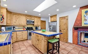 Great Group Retreat! Hacienda Decor, Spacious Floor Plan, Private Backyard