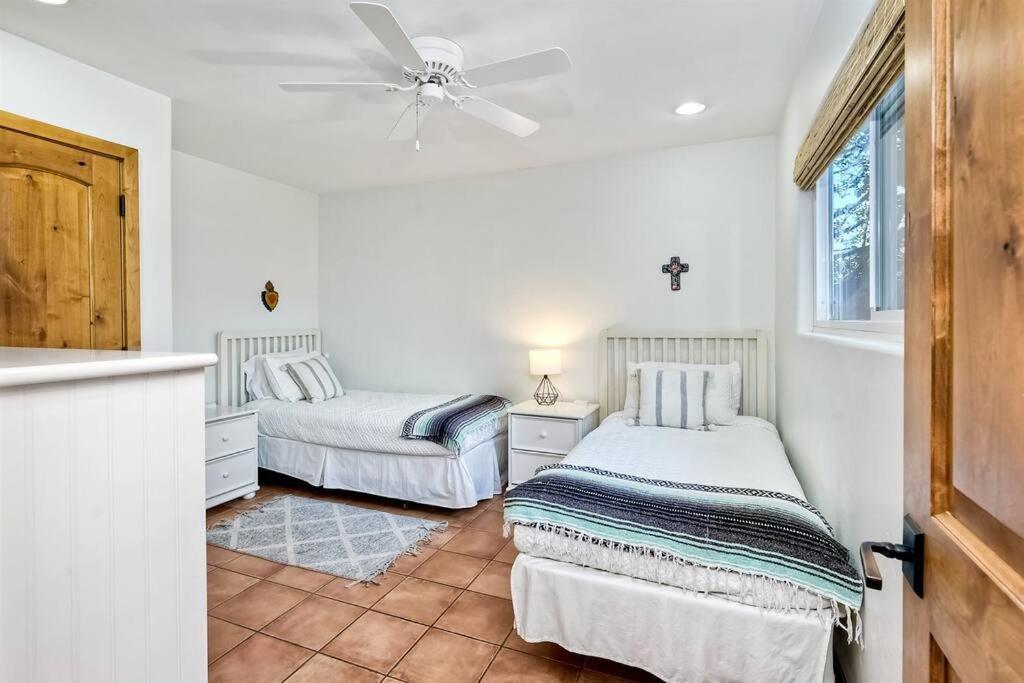 Great Group Retreat! Hacienda Decor, Spacious Floor Plan, Private Backyard Carlsbad Exterior photo