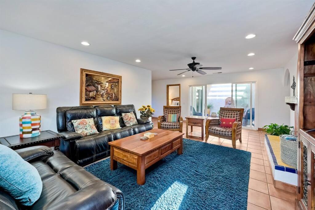 Great Group Retreat! Hacienda Decor, Spacious Floor Plan, Private Backyard Carlsbad Exterior photo
